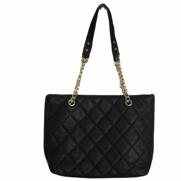 Charming Charlie Handbags - CHARMING CHARLiE black quilted shoulder bag